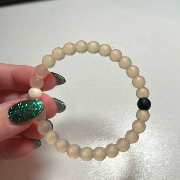 Classic lokai bracelet size large - Picture 2 of 3